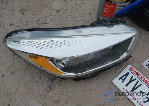 2017 Ford Escape Se z USA, uszkodzony, nr VIN 1FMCU9GD1HUA61565